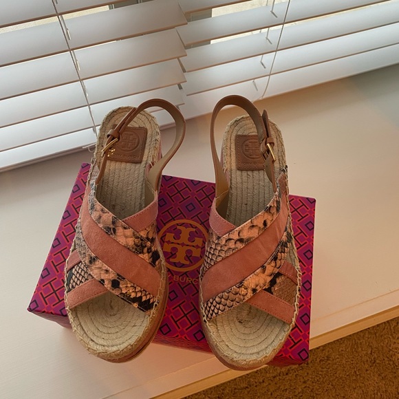 Tory Burch Sandals - Picture 1 of 4